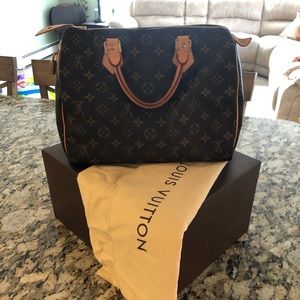 SOLD Louis Vuitton Speedy 30